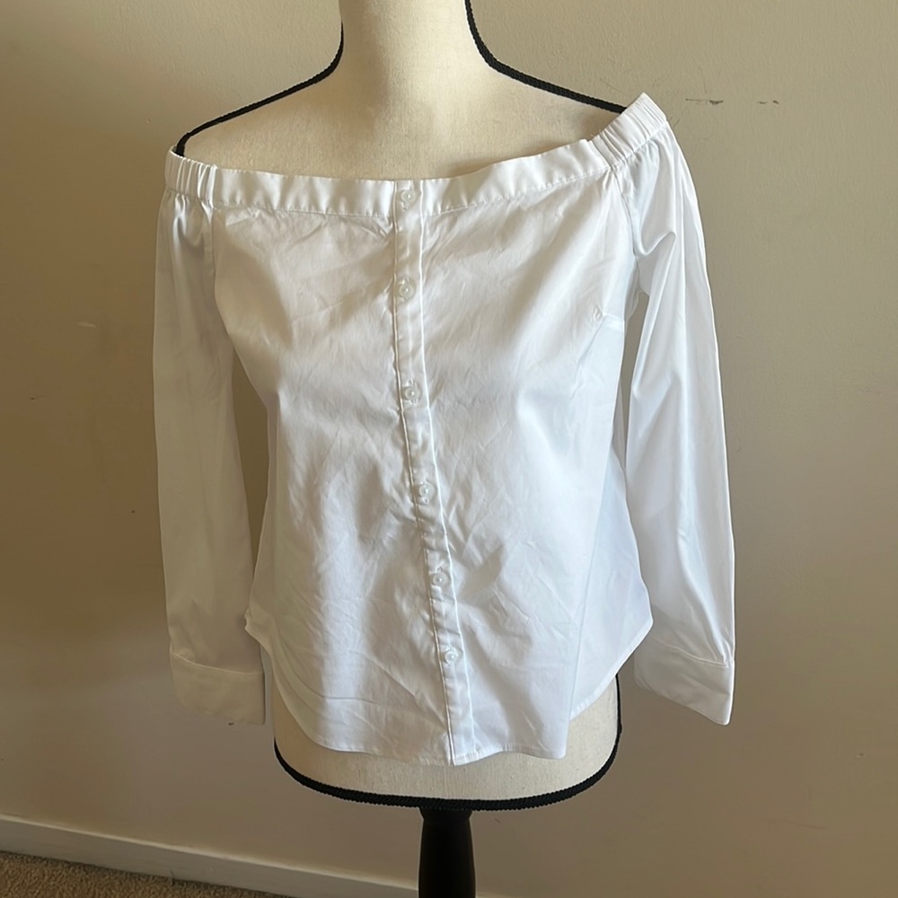 Express White Off the shoulder shirt S